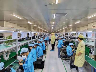 蘇寧拼購助力老人機企業轉型“革命” 拼拼工廠帶來多方共贏，開啟智能產品銷售新篇章