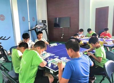 甬江街道2019年工會(huì)愛心托管班暨“小候鳥”夏令營(yíng)圓滿閉營(yíng)，藝術(shù)之光照亮成長(zhǎng)之路